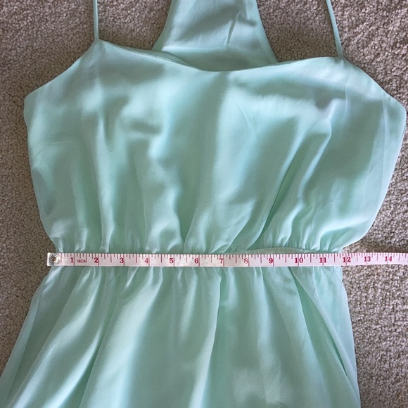 High/Low Sleeveless dress from Forever 21 - Picture 6 of 8